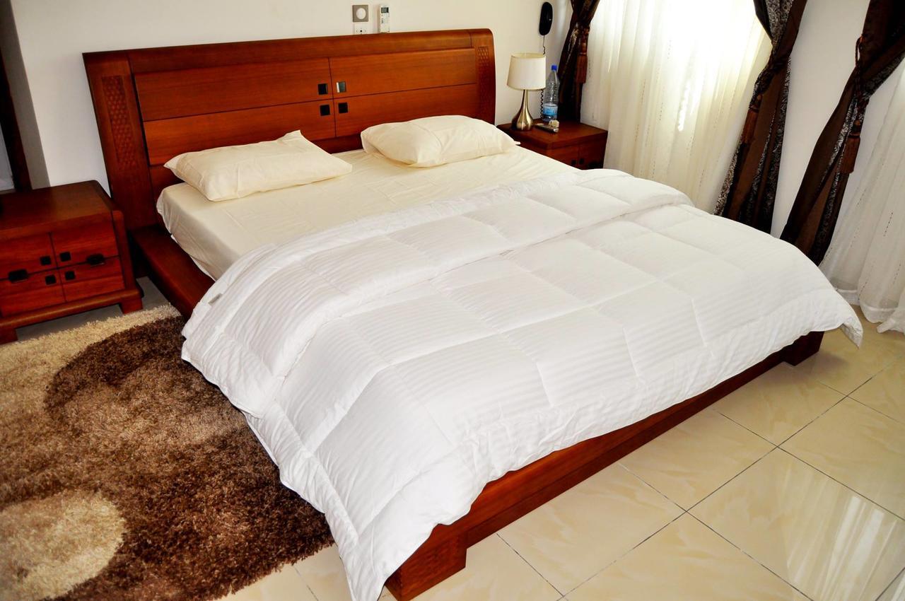 Hôtels Résidences Easy Cotonou Esterno foto