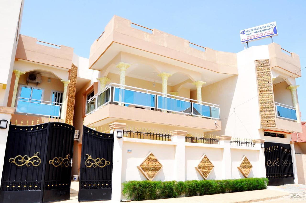 Hôtels Résidences Easy Cotonou Esterno foto