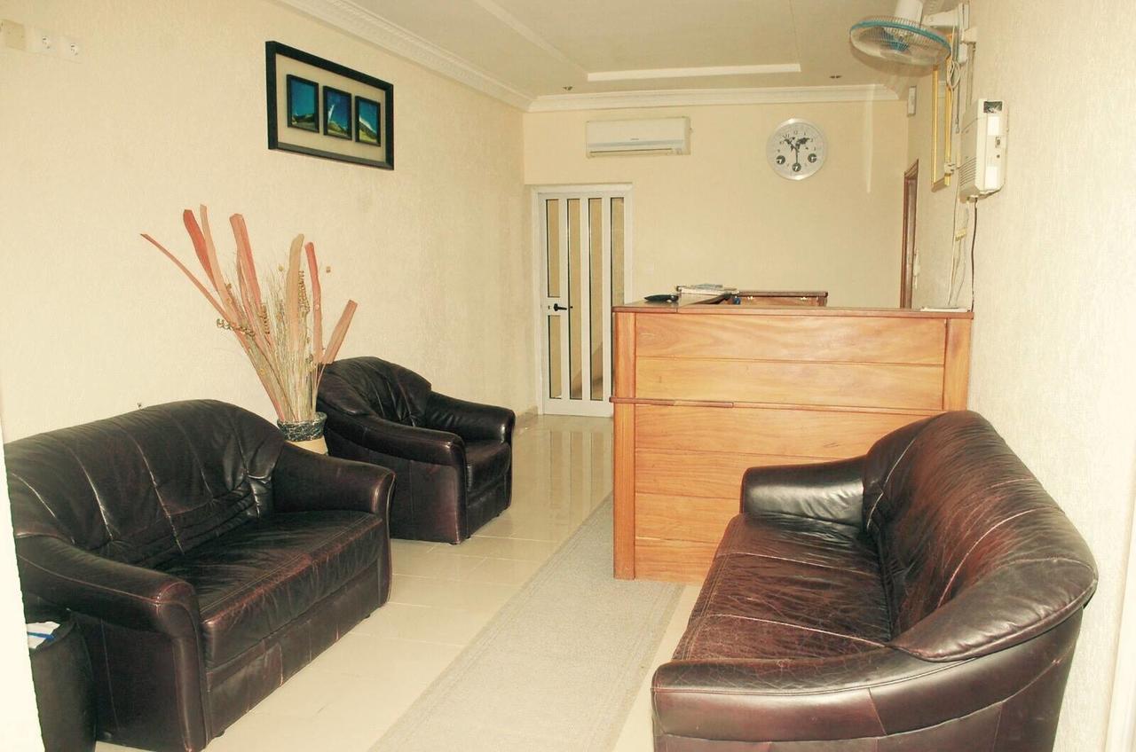 Hôtels Résidences Easy Cotonou Esterno foto
