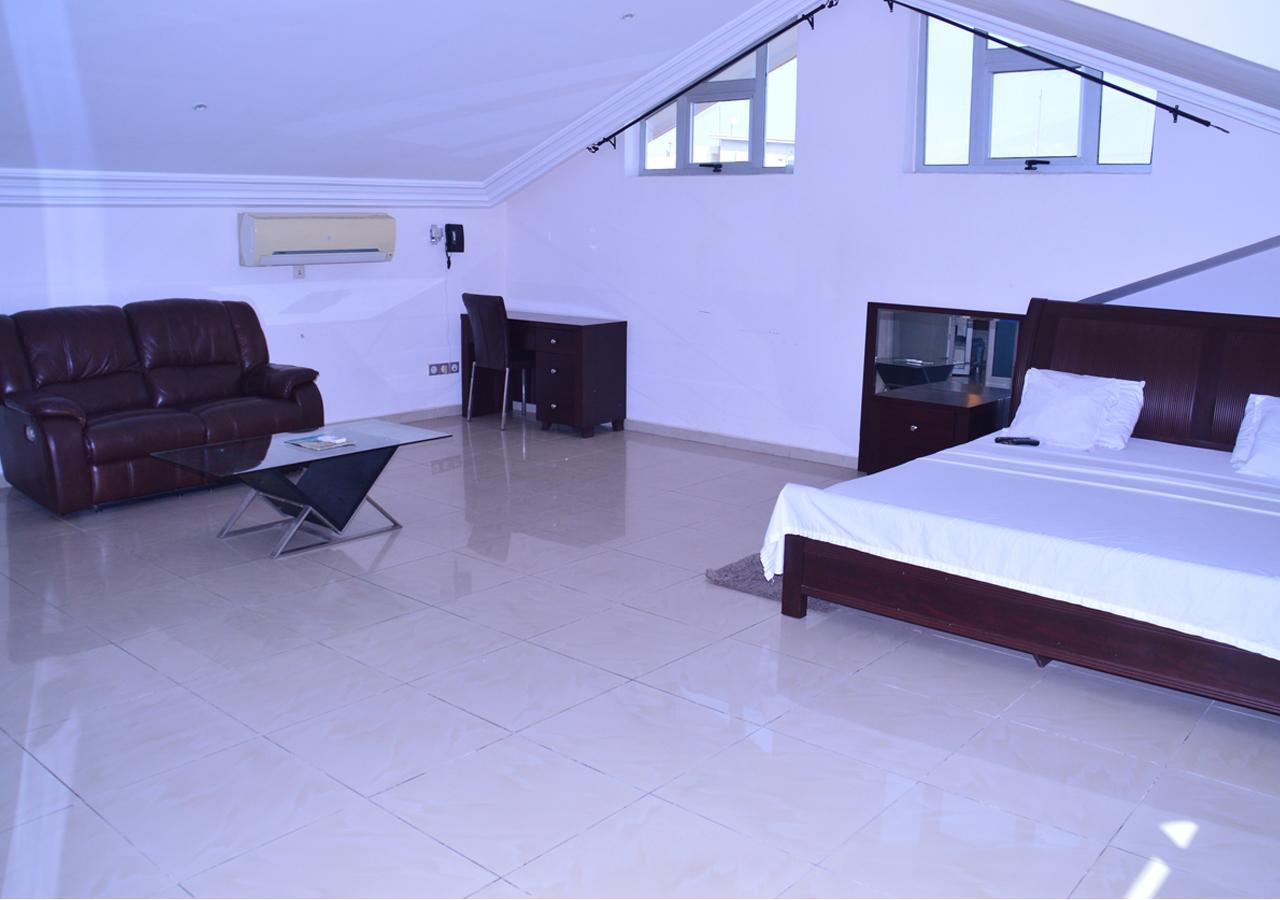 Hôtels Résidences Easy Cotonou Esterno foto