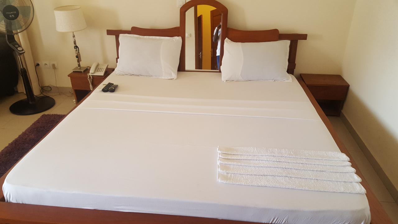 Hôtels Résidences Easy Cotonou Esterno foto