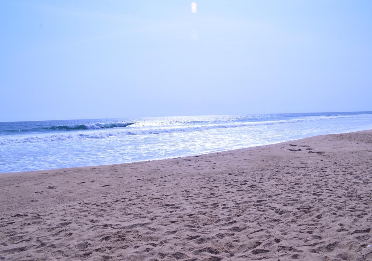 Hôtels Résidences Easy Cotonou Esterno foto
