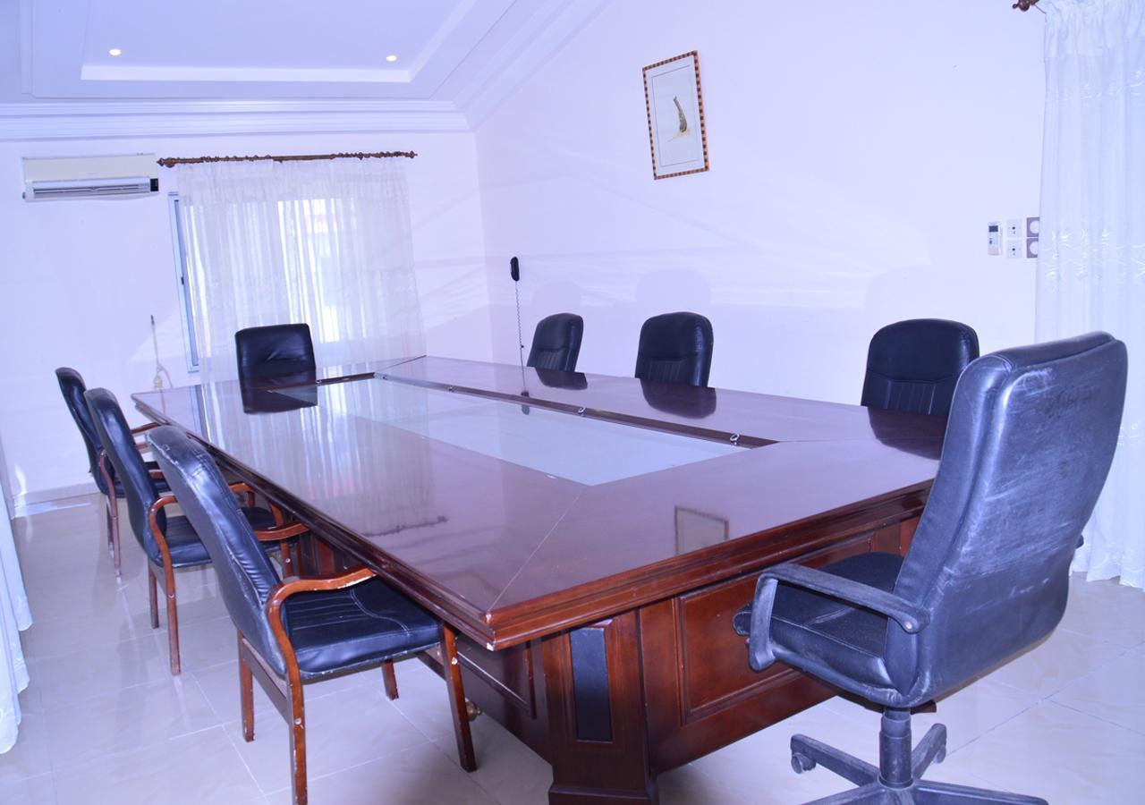 Hôtels Résidences Easy Cotonou Esterno foto