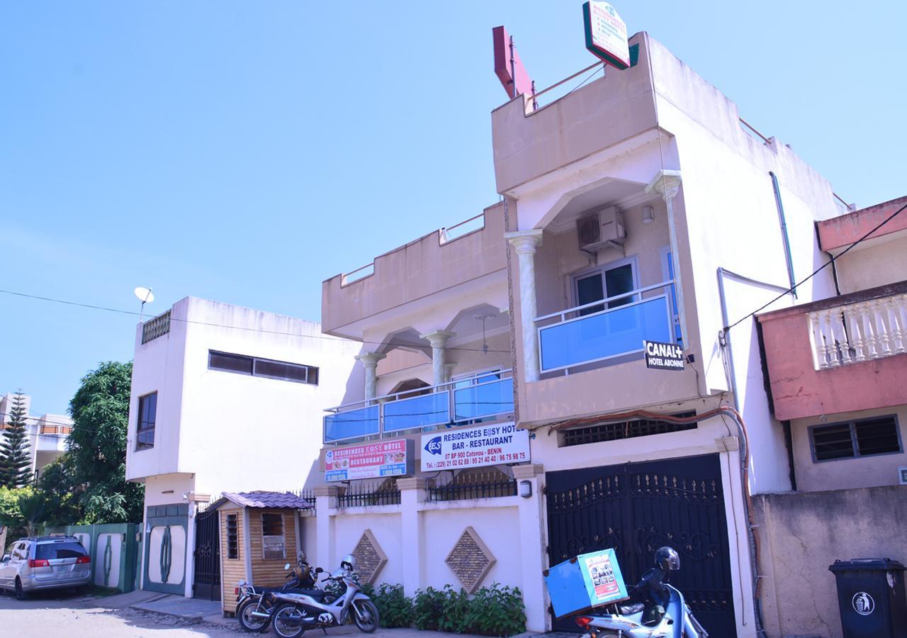 Hôtels Résidences Easy Cotonou Esterno foto
