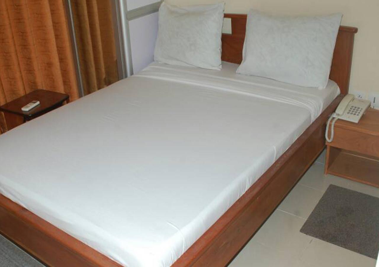 Hôtels Résidences Easy Cotonou Esterno foto