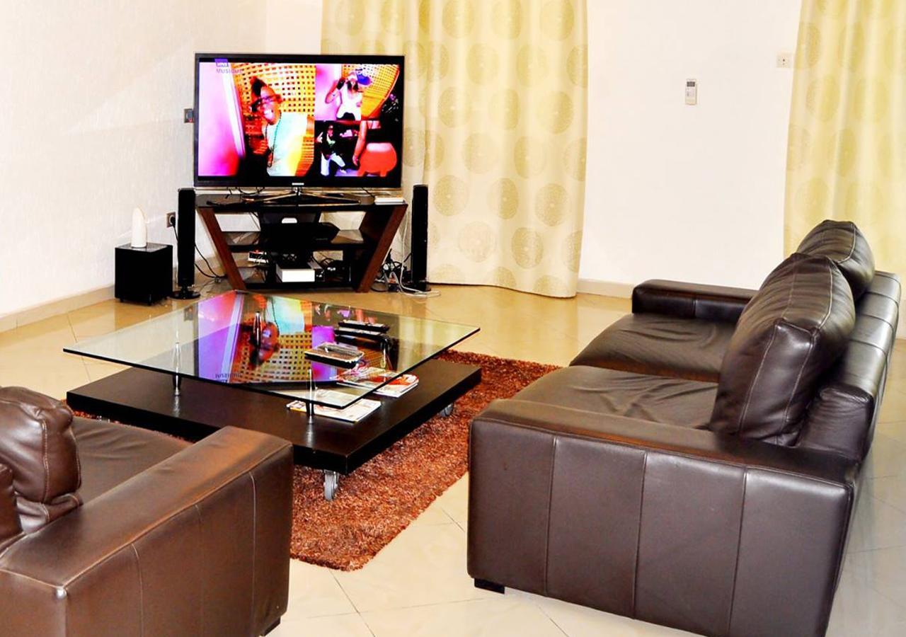 Hôtels Résidences Easy Cotonou Esterno foto